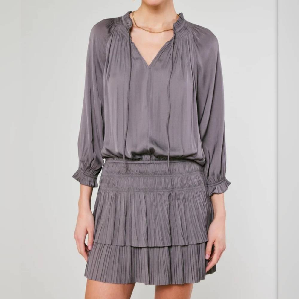 Current Air Elegant Gray Pleated Dress Size M.